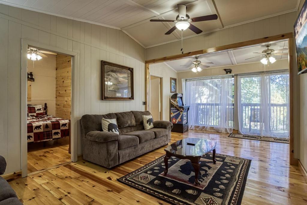 Four Bears Den Villa Gatlinburg Eksteriør bilde